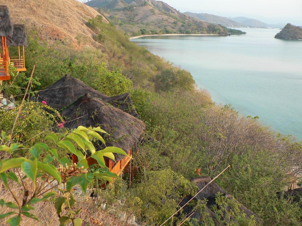 Waecicu Eden Beach Hotel Labuan Bajo Exterior foto