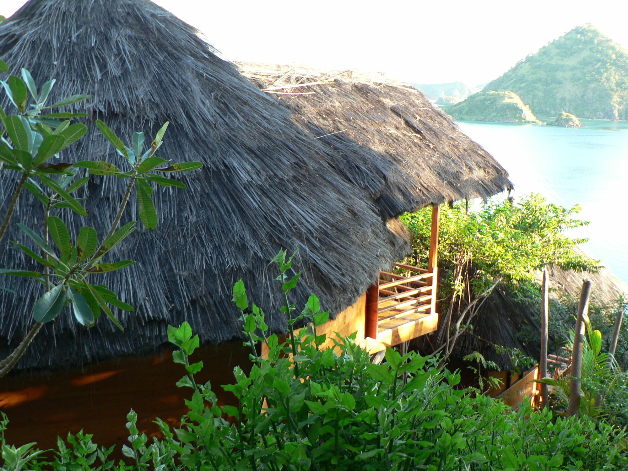 Waecicu Eden Beach Hotel Labuan Bajo Exterior foto